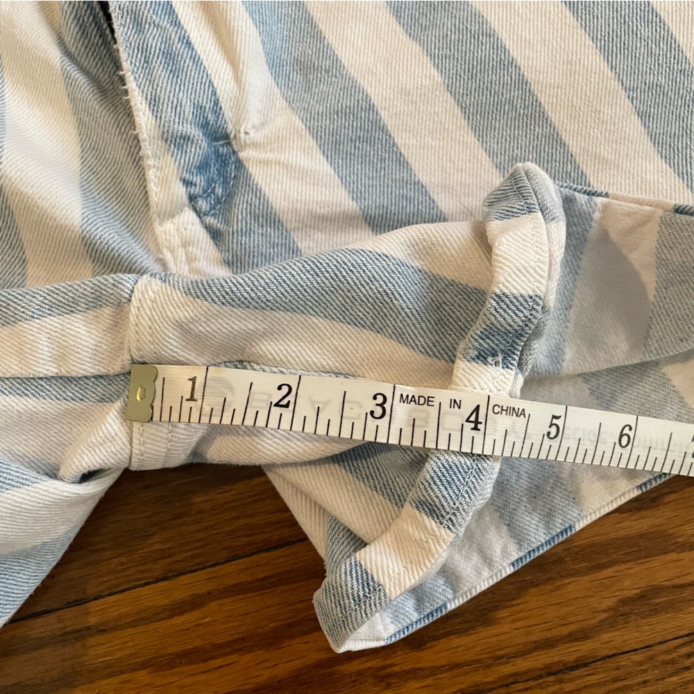 Vintage Nuovo Blue and White Striped High Waisted Denim Shorts - Picture 3 of 6